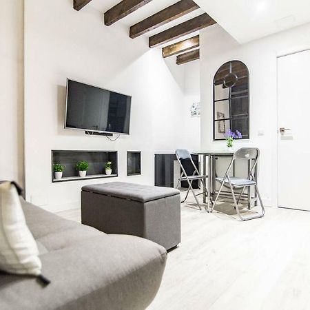 Cozy And Modern Apartment For 4 In Madrid Exterior foto